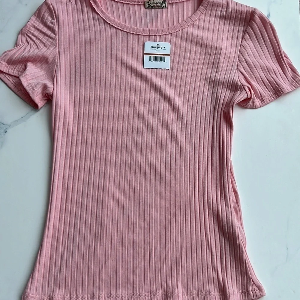 Free People Baby Ribbed Tee! (NWT)